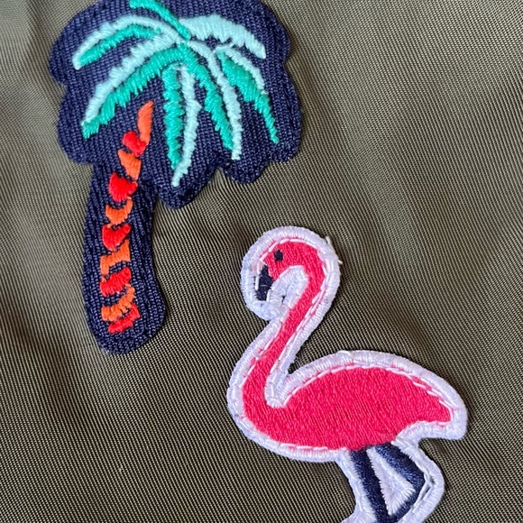 Tommy Hilfiger Bomber Jacket / Girl XS (4-5) / Olive Green / Palm🌴, Flamingo🦩 - Picture 6 of 13
